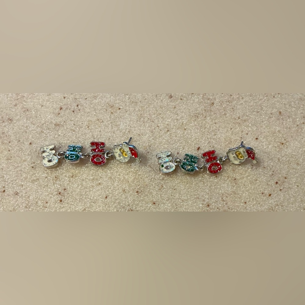 Elegant Red and Green Stud Santa Holiday Earrings